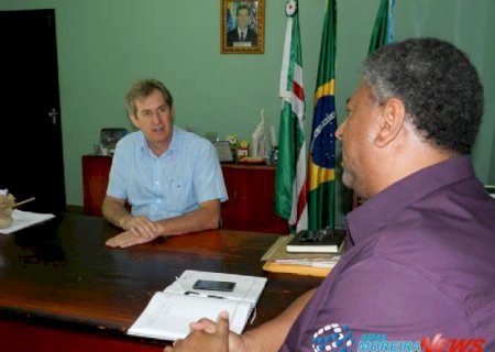 João Grandão se reune com prefeito de Aral Moreira e firma compromisso com o município