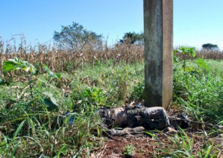 Corpo carbonizado ainda sem identificação