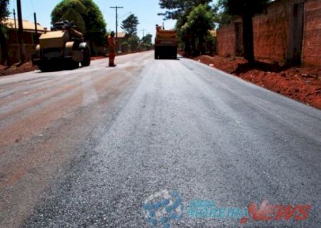 Edson de David garante liberação de recursos para mais uma frente de asfalto