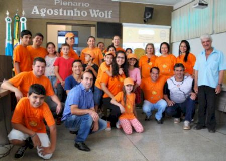 Palestra alertou comunidade sobre câncer infantojuvenil 