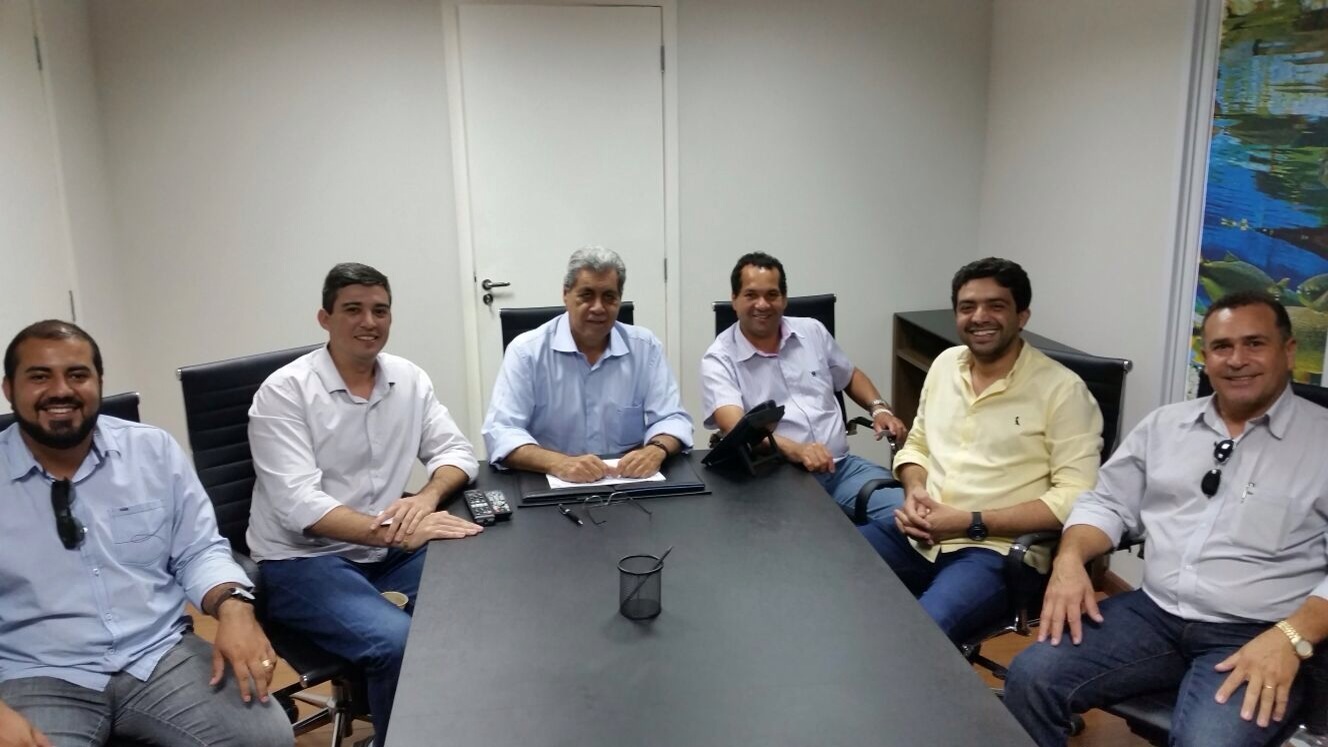 Principal lideran&ccedil;a do PMDB &aacute; n&iacute;vel estadual o ex-governador Andr&eacute; Puccinelli tamb&eacute;m garantiu apoio ao grupo.