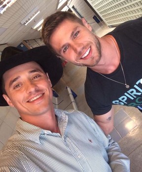 Fael Cordeiro e Jonas Sulzbach: amigos at&eacute; hoje (Foto: Reprodu&ccedil;&atilde;o/Instagram)