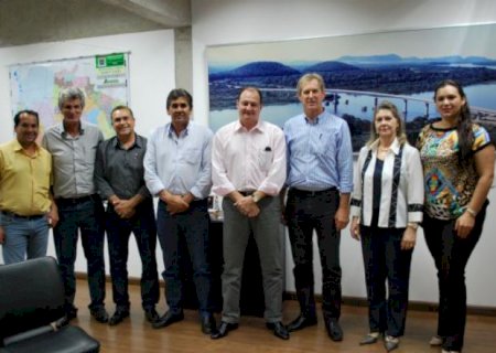 Edson de David e vereadores se reúnem com secretário e cobram melhorias na MS-165 e MS-286