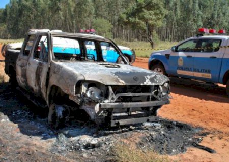 Homem é encontrado carbonizado dentro de veículo em Aral Moreira