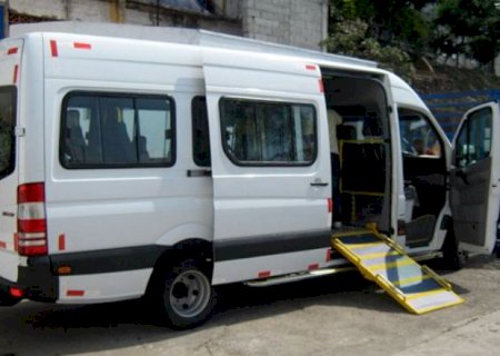 Geraldo viabiliza veículo adaptado para pacientes cadeirantes de Aral Moreira