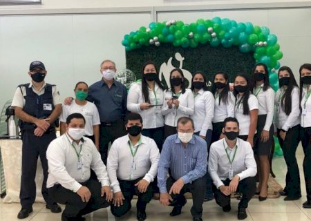 Sicredi Aral Moreira recebe Prêmio Destaque em Relacionamento 2020