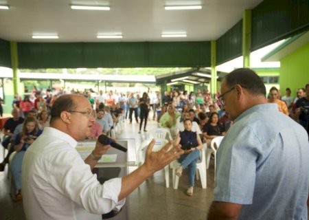 Escola, obras de saneamento e asfalto são entregues pelo Governo de MS em Amambai