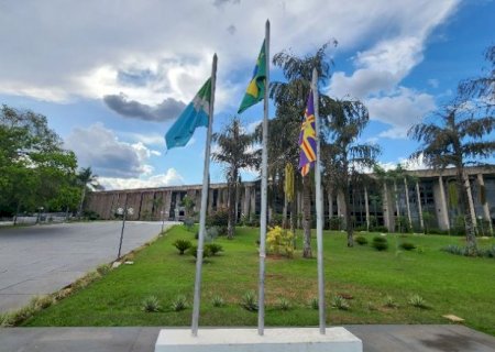 ALEMS retoma trabalhos legislativos durante sessão solene no dia 5 de fevereiro