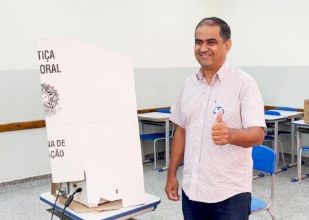 Com quase 70% dos votos, Hélio Acosta é eleito prefeito de Paranhos para o mandato 2025/2028